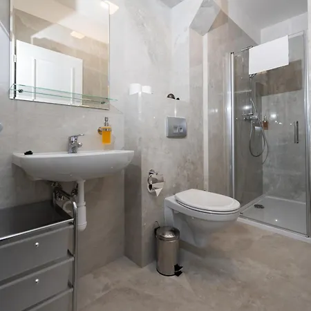 Guest house Kafka *